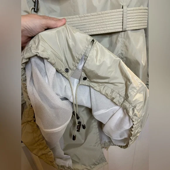 EUC BURBERRY Womens Beige Double-Breasted Nylon Trench Raincoat Coat size 8 - Picture 14 of 14